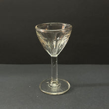 Load image into Gallery viewer, Single French Antique Bistro Wine Glass (1)