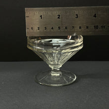 Load image into Gallery viewer, French Sorbet Glasses/Dishes - French Vintage Glass - SET of 4+2