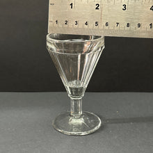 Load image into Gallery viewer, French Vintage Wine Glasses - Conical Bistro - SET of 7 - Small