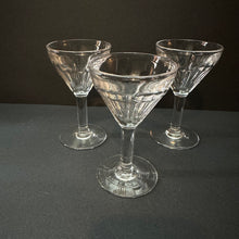 Load image into Gallery viewer, Ribbed Bistro Glasses - French Vintage - Medium - SET of 3