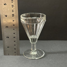 Load image into Gallery viewer, French Vintage Wine Glasses - Conical Bistro - SET of 7 - Small