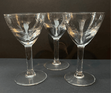 Load image into Gallery viewer, French Bistro Wine Glasses - Plain - Set of Three (3) - French General Trading